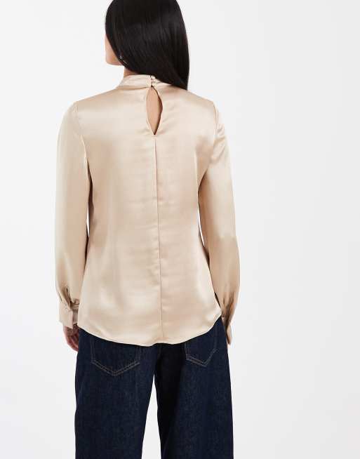 ASOS DESIGN – Naturvit blus i satin med scarf och ballongärmar, 4 av 4