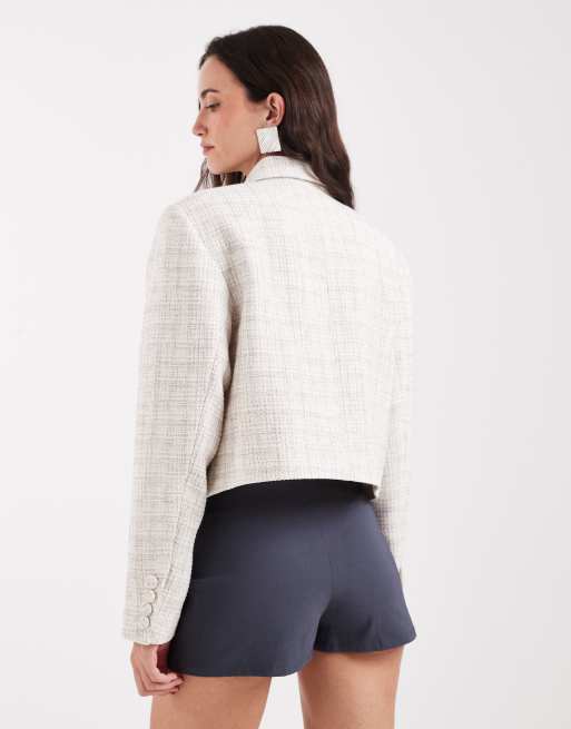ASOS DESIGN – Naturvit, figursydd, kort jacka med knäppning, 4 av 4
