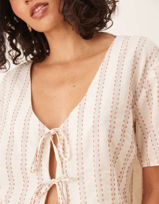 ASOS DESIGN – Naturvit, randig topp med knytning framtill, del av set, 3 av 4