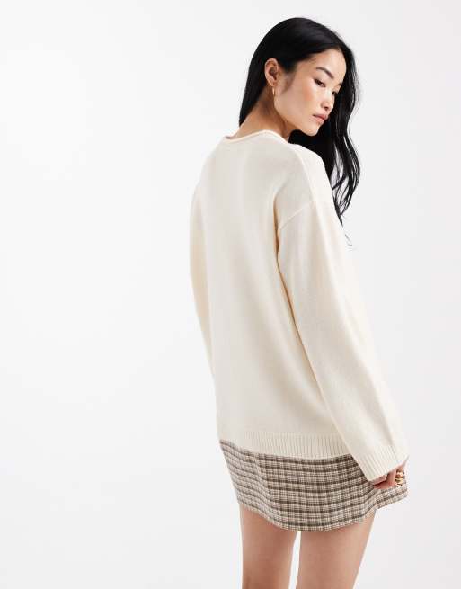ASOS DESIGN – Naturvit, stickad tröjklänning med vävd, rutig fåll, 4 av 4