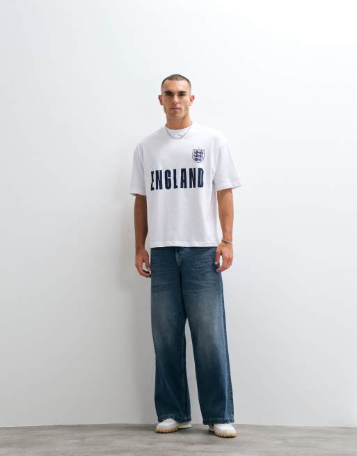 ASOS DESIGN – Naturvit t-shirt i oversized fit med FA England Three Lions-tryck, 3 av 5