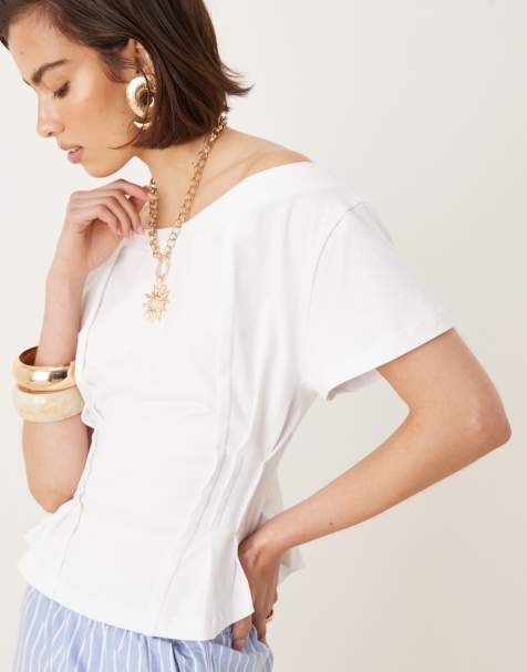 ASOS DESIGN – Naturvit t-shirt med bara axlar och indragen midja - view 1