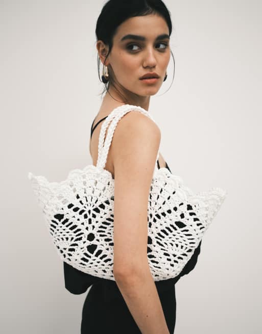 ASOS DESIGN – Naturvit, virkad toteväska med handtag och blommor, 3 av 4