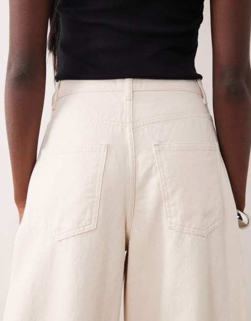 ASOS DESIGN – Naturvita jeans med barrelben och uppvikt fåll, 5 av 5