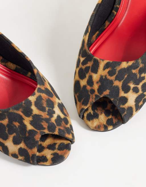 ASOS DESIGN Navigate peep toe wedges in leopard, 3 of 4