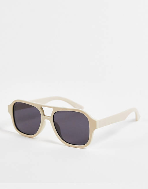 ASOS DESIGN navigator sunglasses in ecru with smoke lens - BEIGE