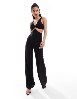 ASOS DESIGN - Neckholder-Jumpsuit in Schwarz mit überkreuzten Rückenträgern und Zierdetail