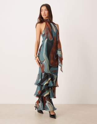 ASOS DESIGN - Neckholder-Maxikleid aus Chiffon in Blau mit abstraktem Muster und Schaldetail-Bunt