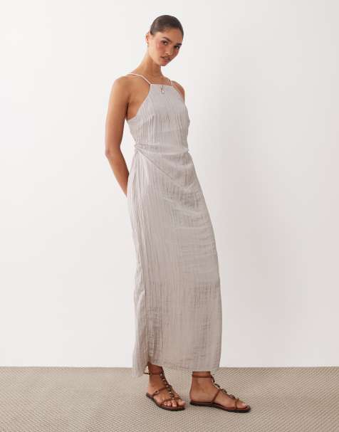 ASOS DESIGN – Neckholder-Maxikleid aus gekrepptem Funktionsmaterial in Naturfarbe - view 1