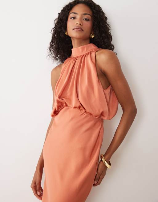 ASOS DESIGN – Neckholder-Maxikleid aus Satin in Kupfer mit Blousonärmeln, 3 von 4