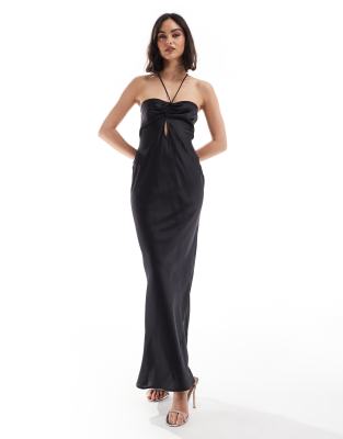 ASOS DESIGN - Neckholder-Maxikleid aus Satin in Schwarz mit gerafftem Dekolleté und Schlüssellochausschnitt