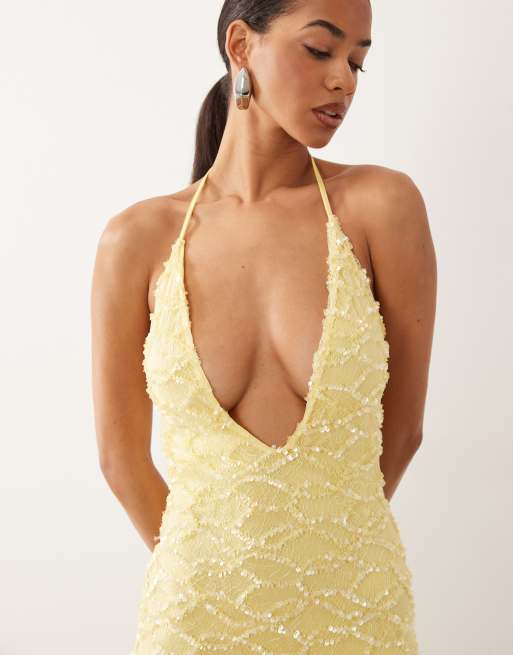 ASOS DESIGN – Neckholder-Maxikleid aus Spitze in Buttermilchgelb mit Paillettenbesatz, 3 von 4
