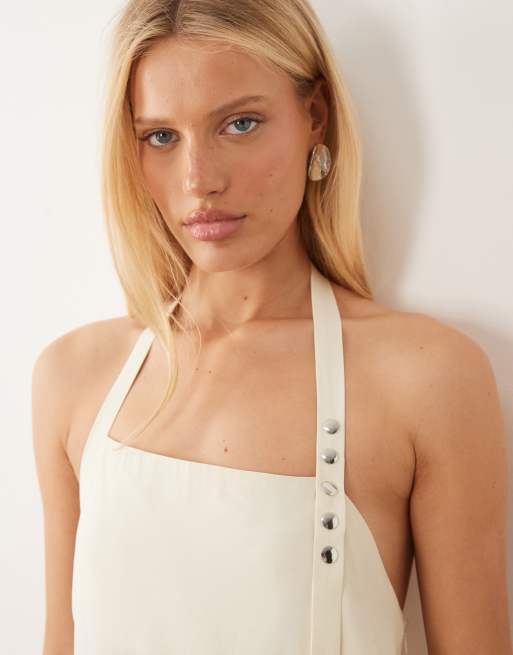 ASOS DESIGN – Neckholder-Maxikleid in Cremeweiß mit Nietendetail, 2 von 4