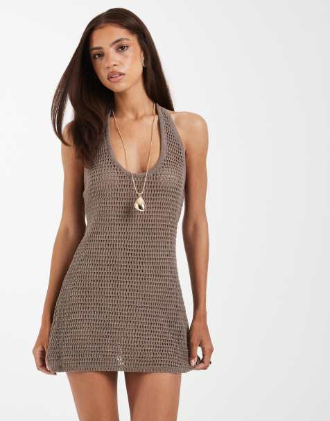 ASOS DESIGN – Neckholder-Minikleid aus Häkelstrick in Braun - view 1