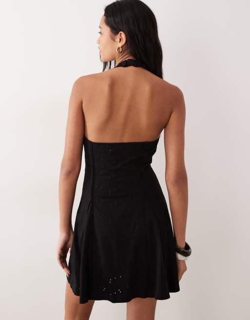 ASOS DESIGN – Neckholder-Minikleid in Schwarz mit Lochstickerei, 4 von 4