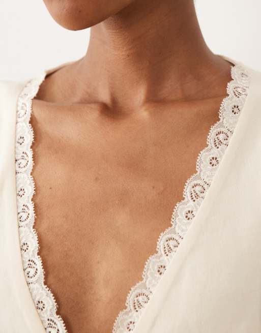 ASOS DESIGN – Neckholder-Oberteil aus Leinenmix in Elfenbein mit Spitzenbesatz, 2 von 4