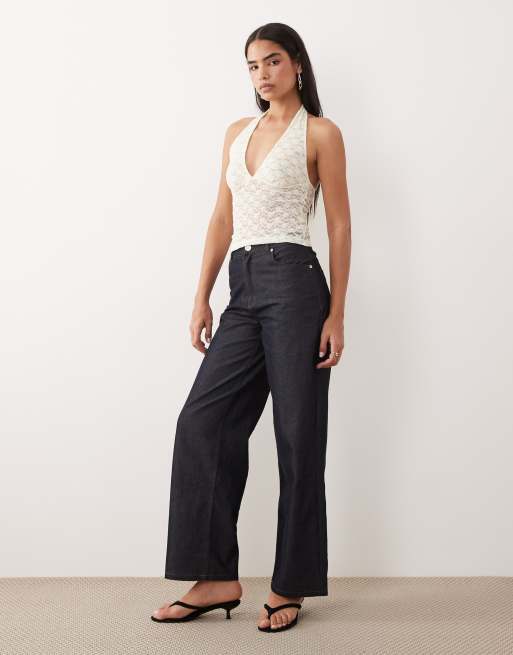 ASOS DESIGN – Neckholder-Oberteil aus Spitze in Buttermilchgelb, 2 von 4