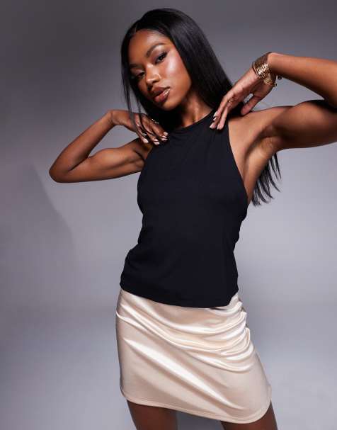 ASOS DESIGN – Neckholder-Oberteil in Schwarz mit Metalldetail am Rücken - view 1