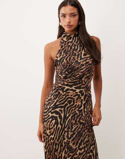 ASOS DESIGN Neckholder-Satinkleid in Maxilänge mit Animal-Print - view 1