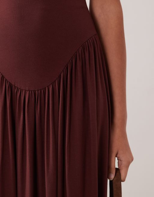 ASOS DESIGN – Neckholder-Sommerkleid in Schokobraun mit tiefer Taille, 3 von 4