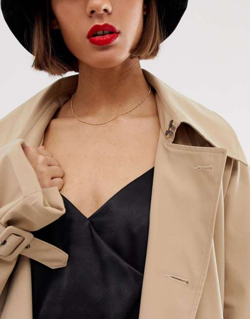 ASOS DESIGN necklace in dot dash chain in gold tone, 3 of 4