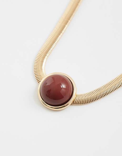 ASOS DESIGN necklace with circular burgundy pendant in gold tone, 4 of 4