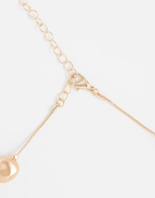 ASOS DESIGN necklace with faux pearl in gold tone, 4 of 4