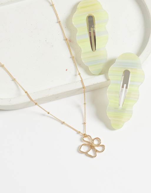 ASOS DESIGN necklace with fine chain and flower pendant in gold tone, 4 of 4
