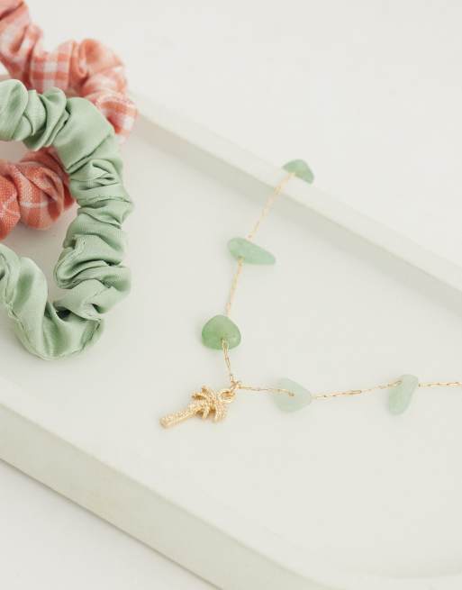 ASOS DESIGN necklace with green semi-precious chippings and palm tree pendant in gold tone, 2 of 4