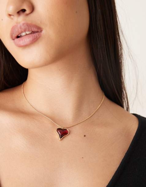 ASOS DESIGN necklace with heart pendant in gold tone - view 1