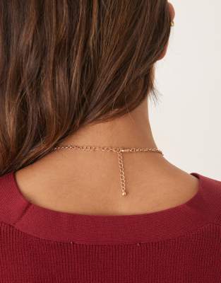 Asos Design Necklace With Large Triple Flower Detail In Gold