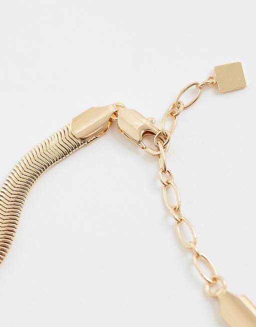 ASOS DESIGN necklace with round burgundy pendant in gold tone, 3 of 4