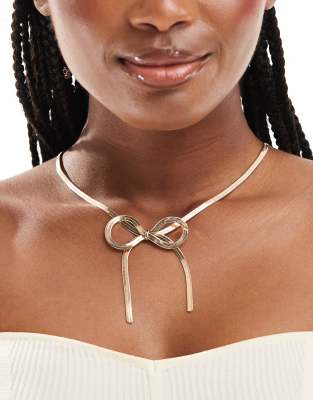 ASOS DESIGN ASOS DESIGN necklace with snake chain bow detail in gold tone
