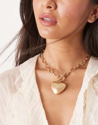 ASOS DESIGN ASOS DESIGN necklace with t-bar and puff heart charm detail in gold tone