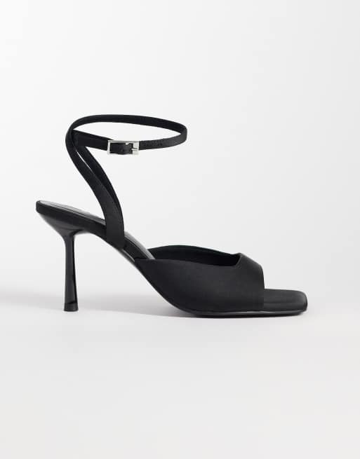 ASOS DESIGN Nectarine sandales minimalistes à talons hauts en satin noir, 1 de 5