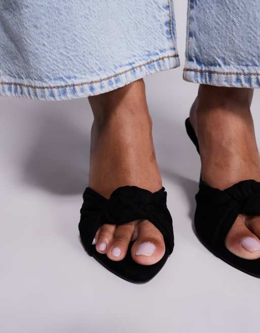ASOS DESIGN – Nemo – Mules aus schwarzem Wildlederimitat mit Knoten-Detail und hohem Absatz, 2 von 4