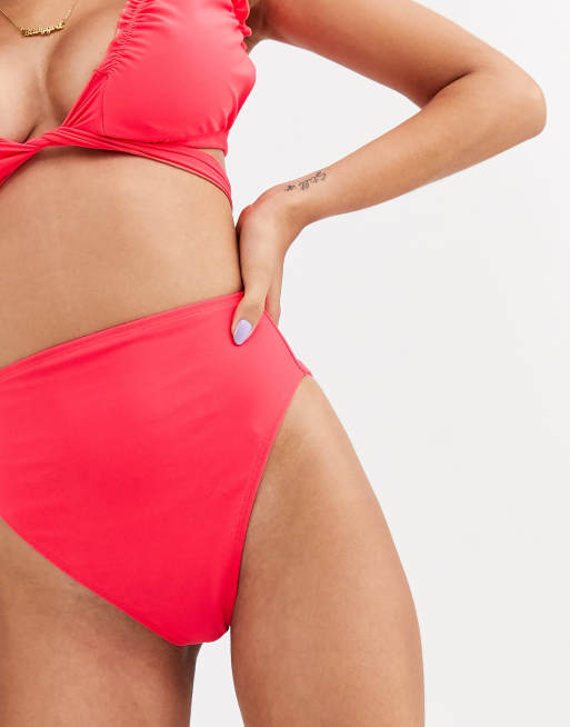 ASOS DESIGN – Neonowo czerwone bikini z dołem z głęboko wyciętym podwyższonym stanem większe rozmiary biustu – tylko w Asos