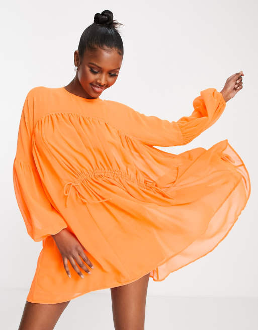 ASOS DESIGN – Neonowopomarańczowa luźna zebrana w talii sukienka mini oversize