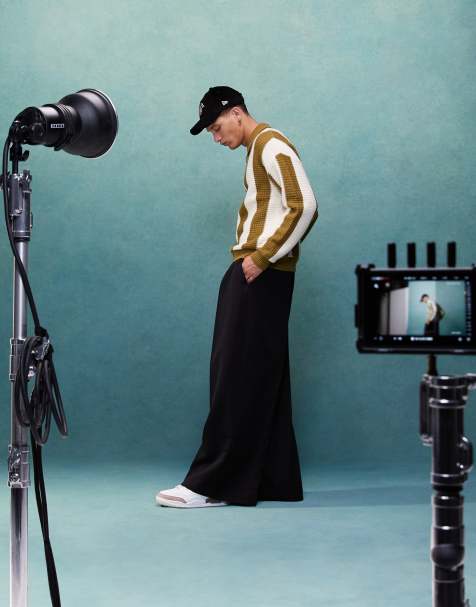 ASOS DESIGN - Nette broek met extreem wijde pijpen en vouw aan de voorkant in zwart - view 1