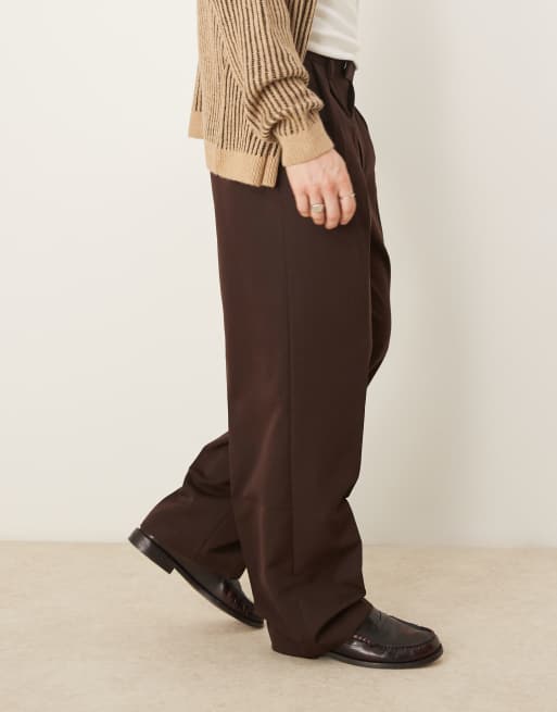 ASOS DESIGN - Nette broek met wijde pijpen en dubbele plooien in bruin, 2 van 5