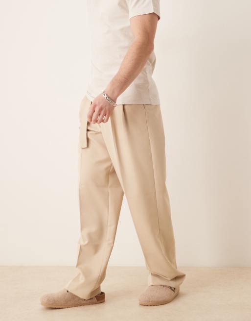ASOS DESIGN - Nette broek met wijde pijpen, riem en dubbele plooien in beige, 3 van 5