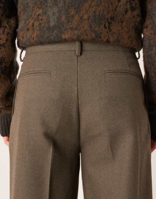 ASOS DESIGN - Nette geplooide oversized toelopende broek van wolmix met visgraatmotief in kaki, 5 van 5