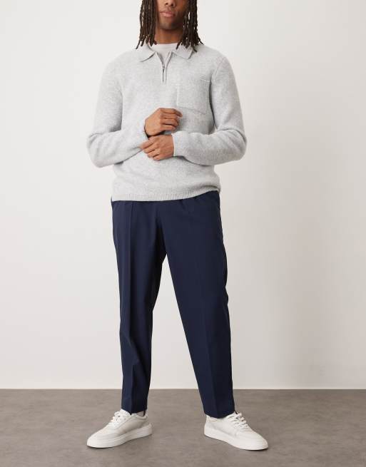 ASOS DESIGN - Nette geplooide ruimvallende toelopende broek in marineblauw, 2 van 5