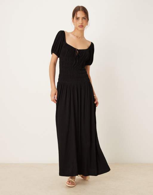 ASOS DESIGN - Nette melkmeisjesjurk van kreukelstof met gesmokte taille en pofmouwen in zwart