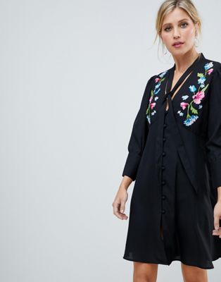 ASOS DESIGN - Nette mini-jurk met borduursel, lange mouwen en knopenrij-Zwart