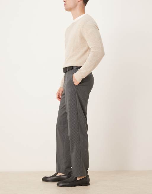 ASOS DESIGN - Nette oversized toelopende broek met krijtstreep in antracietgrijs, 3 van 5