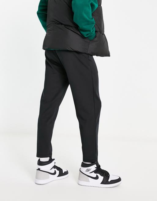 ASOS DESIGN - Nette smaltoelopende joggingbroek van scubastof in zwart, 2 van 4