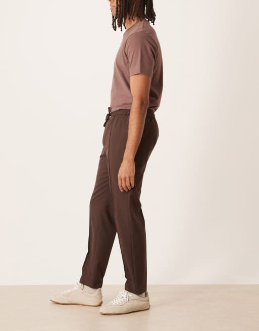 ASOS DESIGN - Nette toelopende broek van flannel met elastische taille en inkeping in bruin, 2 van 5