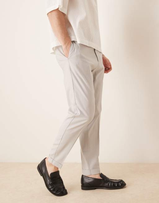 ASOS DESIGN - Nette toelopende broek van linnenmix met omslag in lichtgrijs, 3 van 5