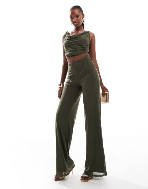 ASOS DESIGN Netzstoff Jumpsuit in Khaki mit verdrehten Tragern und weitem Bein ASOS